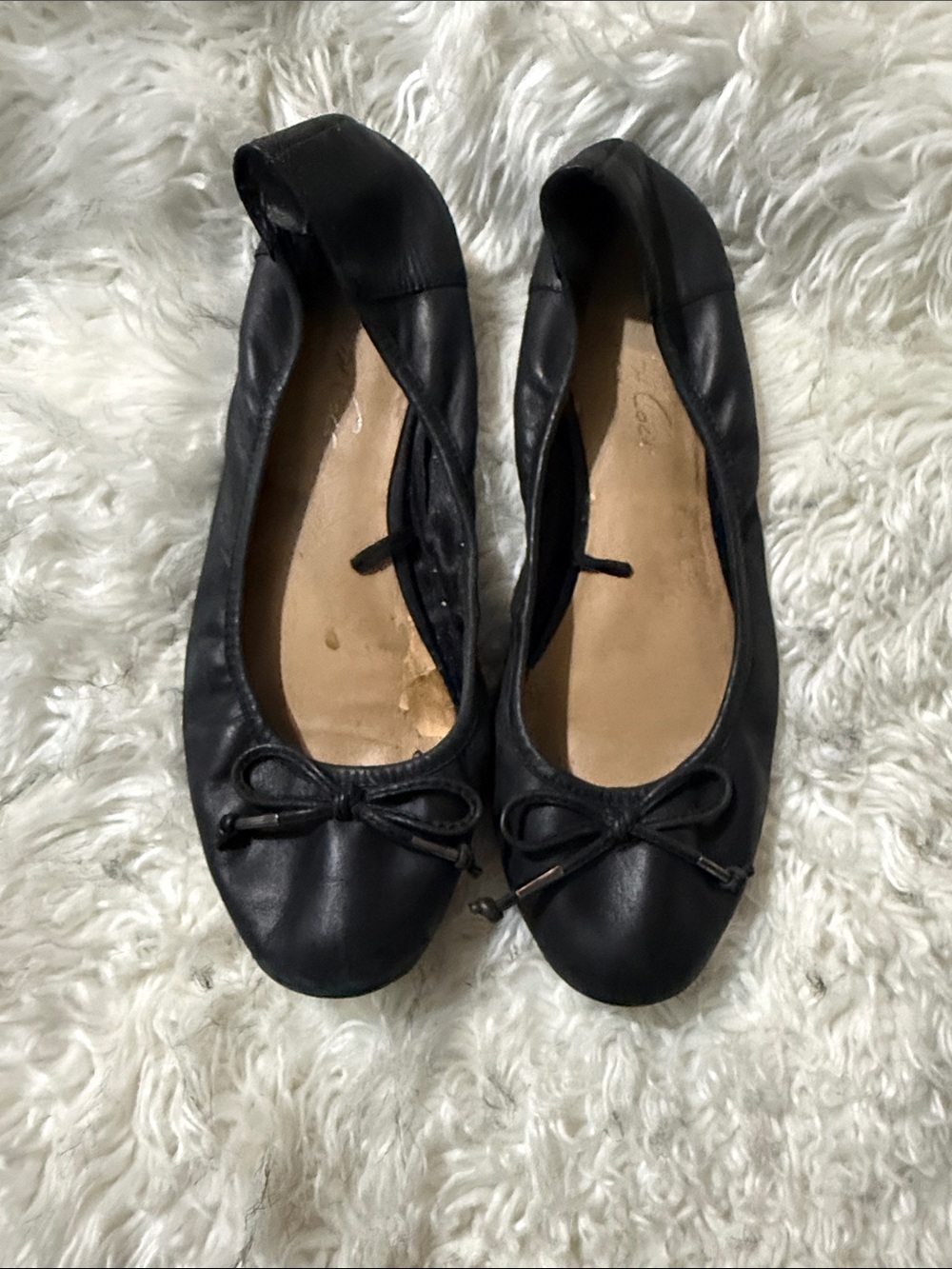 Kenneth Cole Black Leather Ballet Flats with Bow